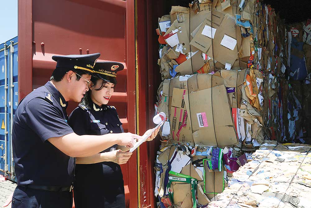 Việt Nam siết chặt gian lận "transshipment" — điều doanh nghiệp thương mại cần biết